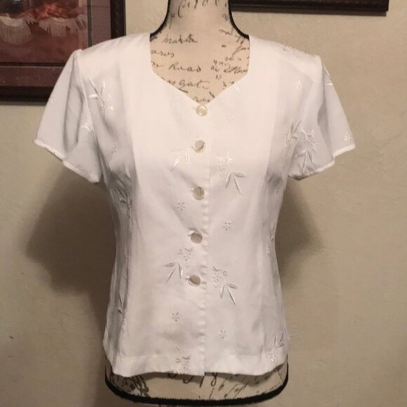 Vintage  White polyester top - Picture 1 of 4